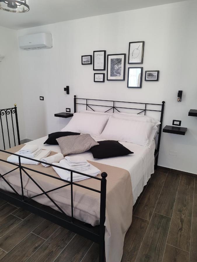 L'OLIVA CONTESA - alloggio turistico - la NERA Gaeta Esterno foto